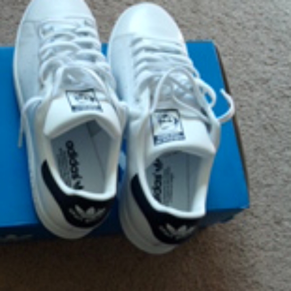 Adidas men's shoes size 11 US - Picture 4 of 5